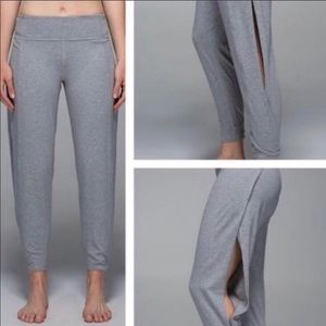 *FINAL REDUCTION* Lululemon Superb side slit pants